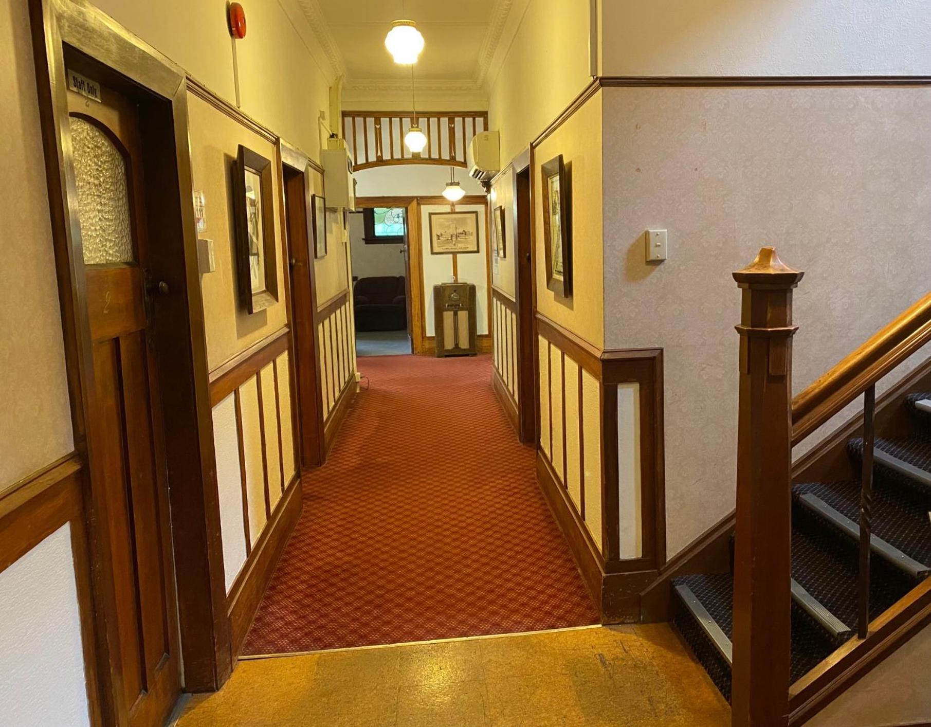 Manor House Backpackers Albergue Dunedin Exterior foto