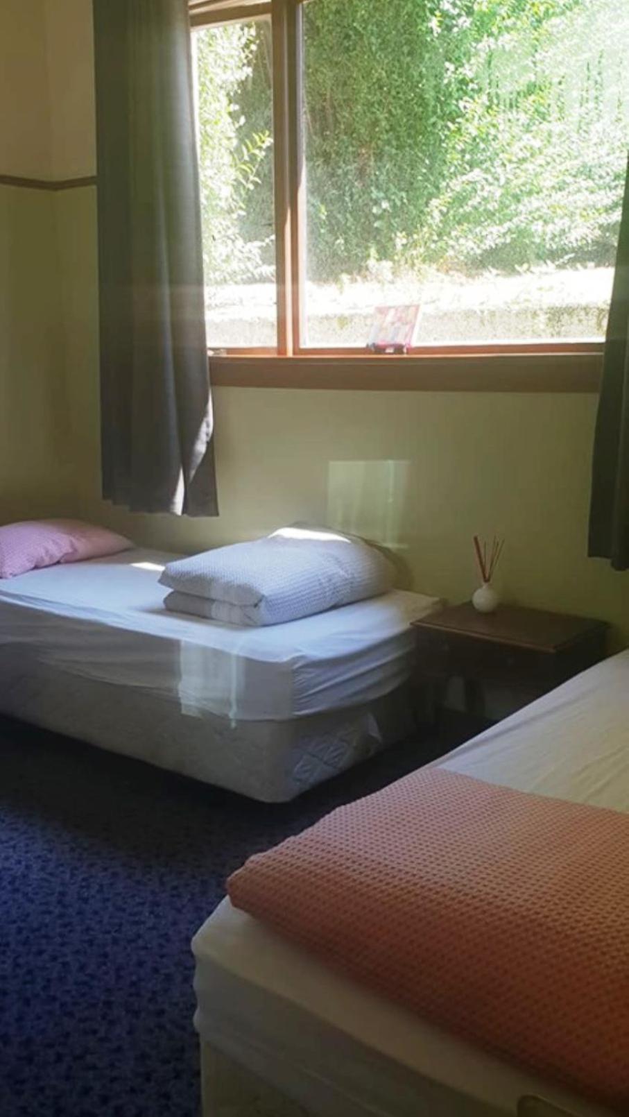 Manor House Backpackers Albergue Dunedin Exterior foto